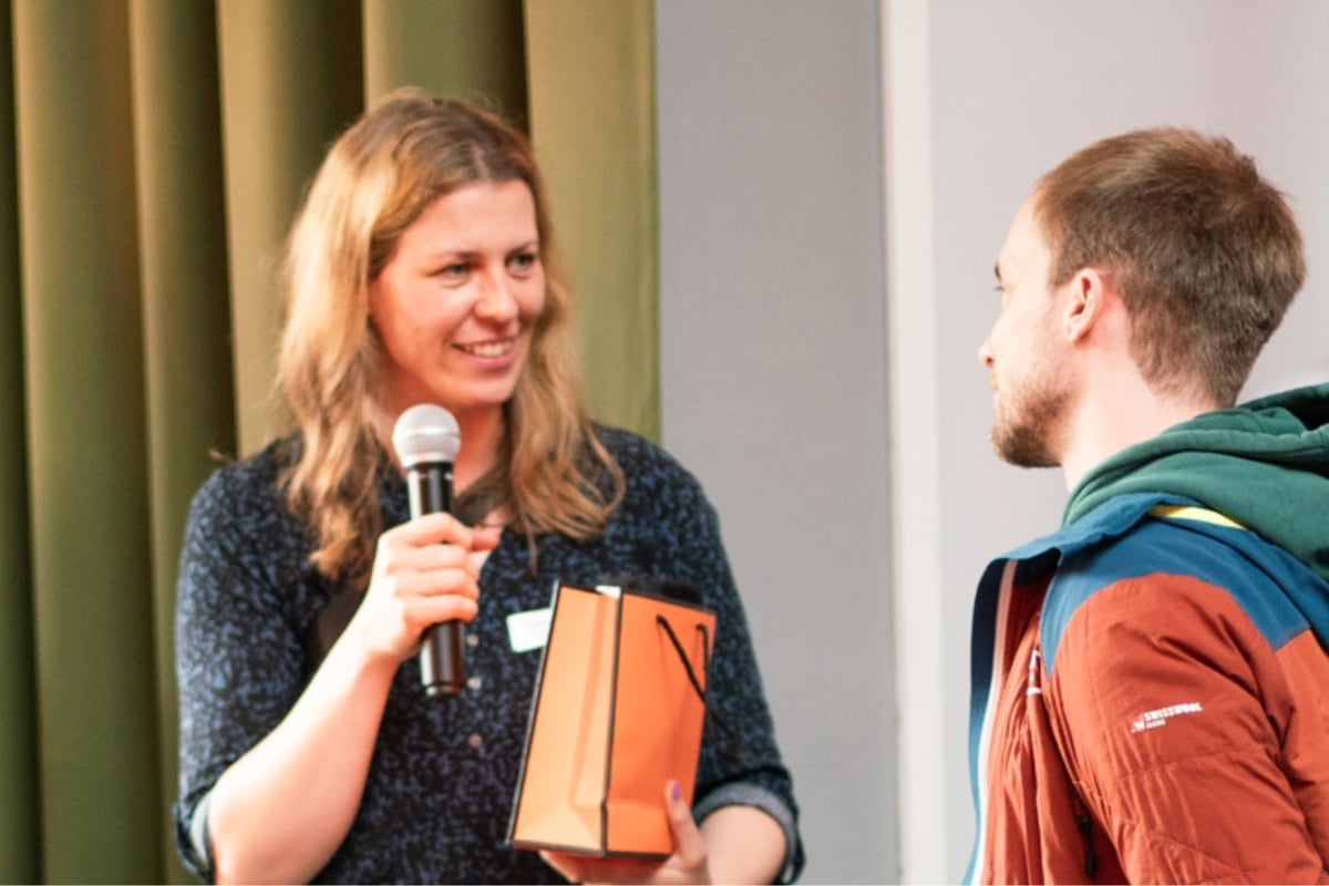 Ehrung eines Kollegen auf dem Sommerfest unseres Fachbereiches Software