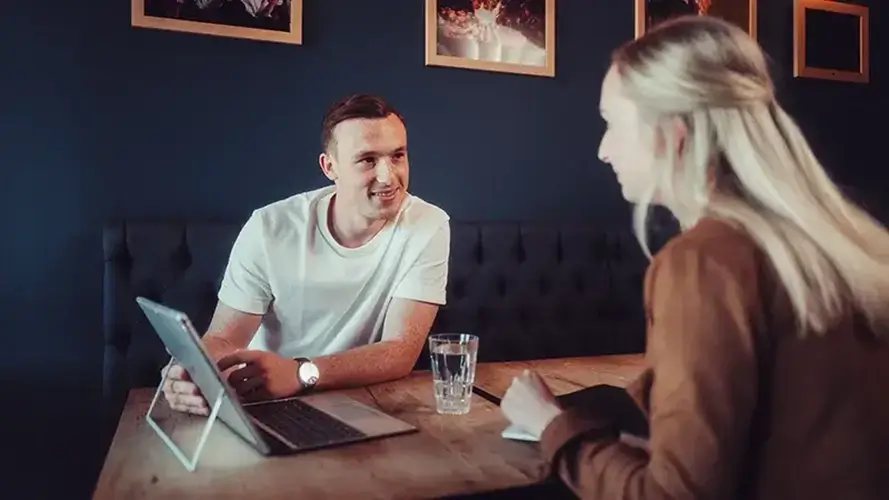 Schaffung Ihres modernen Arbeitsplatzes mit netgo.